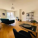 Casa Fluo * אנז'ה